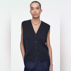 COS Knitted cashmere vest